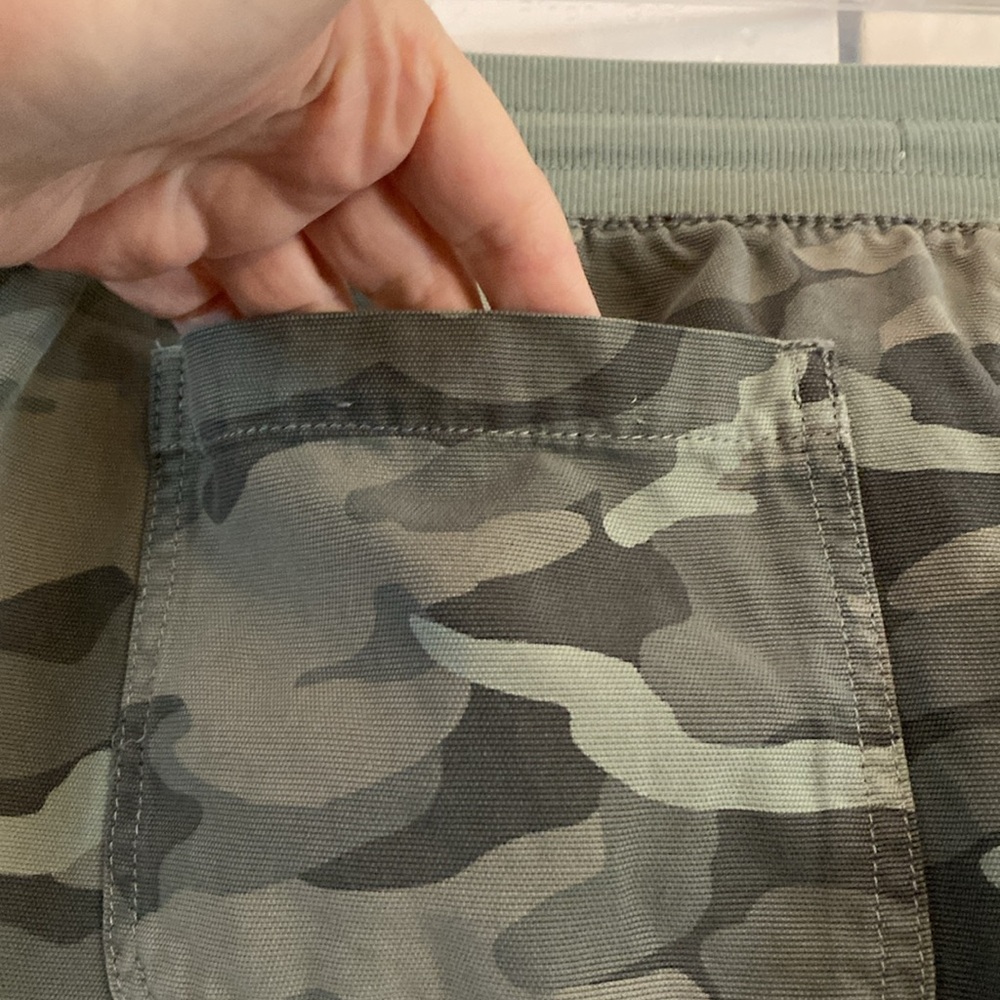 Camouflage Joggers - Picture 5 of 8